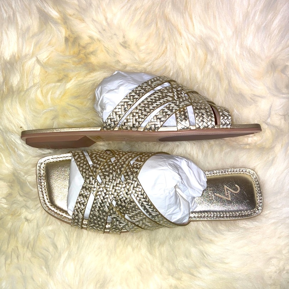 Casual sandals